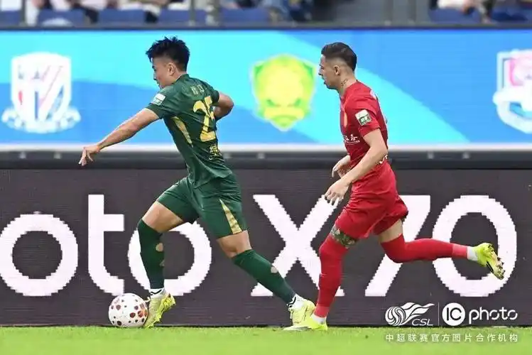 德国乙级联赛：沙尔克04 VS 海登海姆